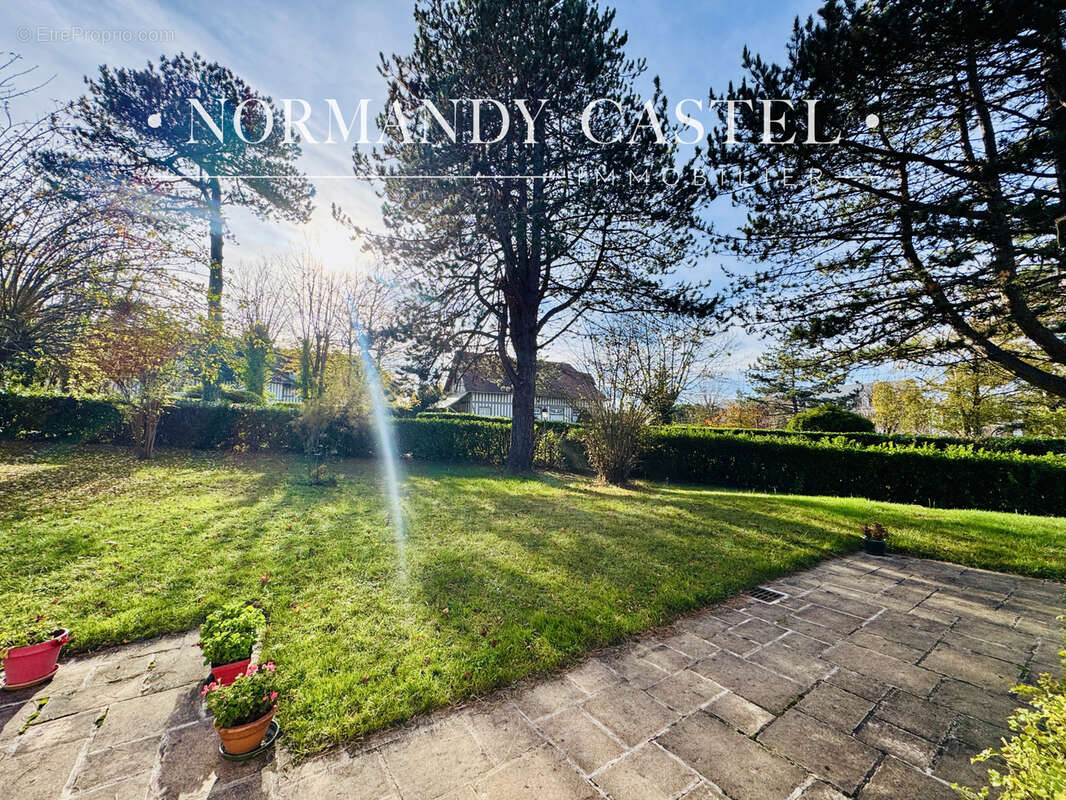 Maison à TROUVILLE-SUR-MER