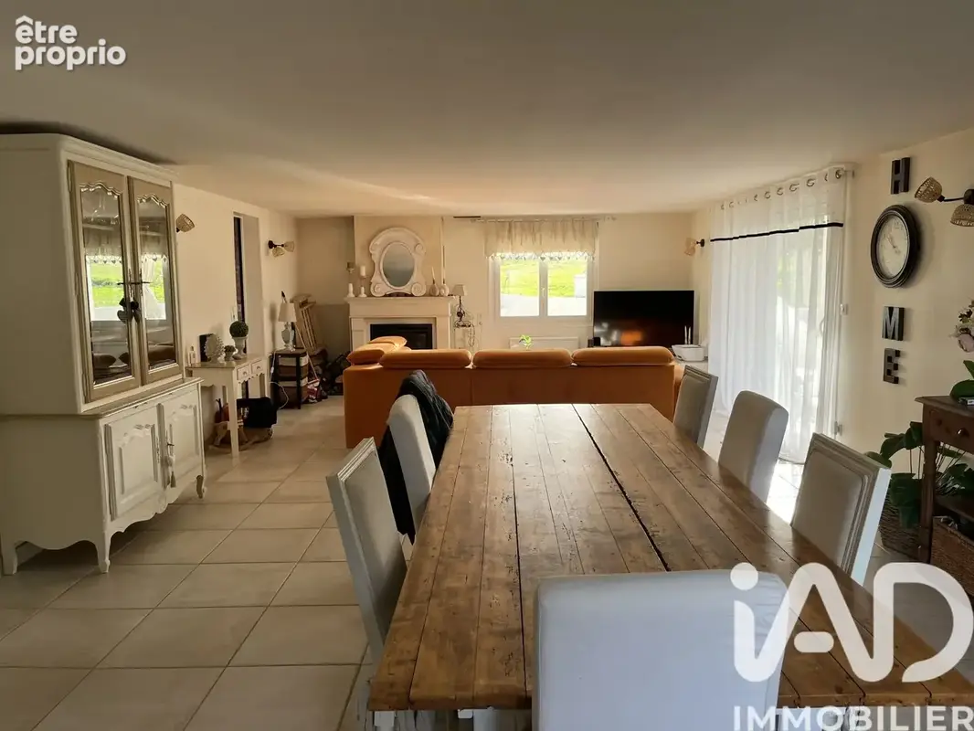 Photo 1 - Maison à SAINT-ROMAIN-DE-BENET