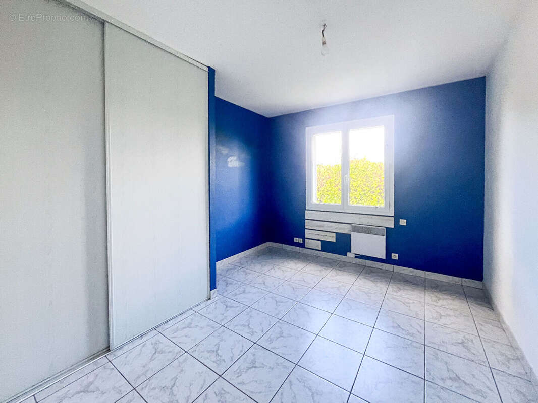 Maison à SAINT-JEAN-DE-LIVERSAY