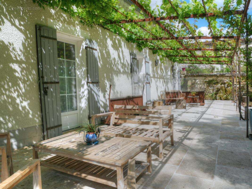 Commerce à MONFLANQUIN