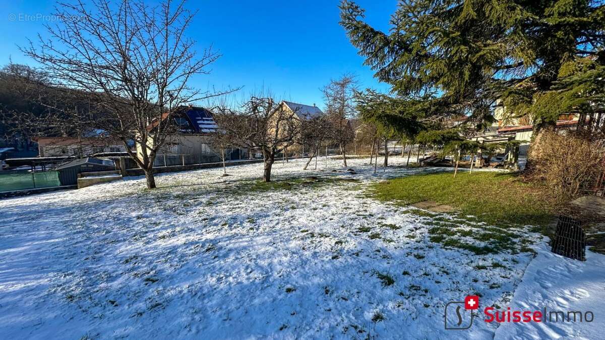 Maison à VOUJEAUCOURT