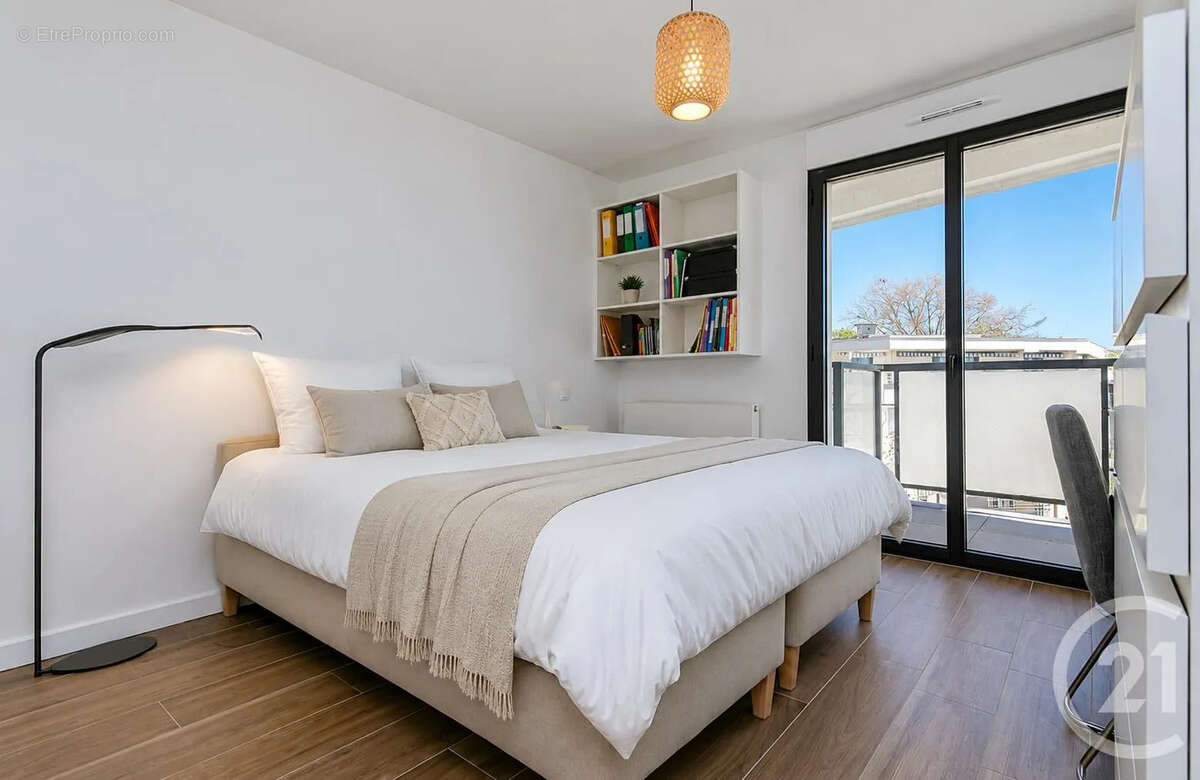 Appartement à SAINT-MAUR-DES-FOSSES