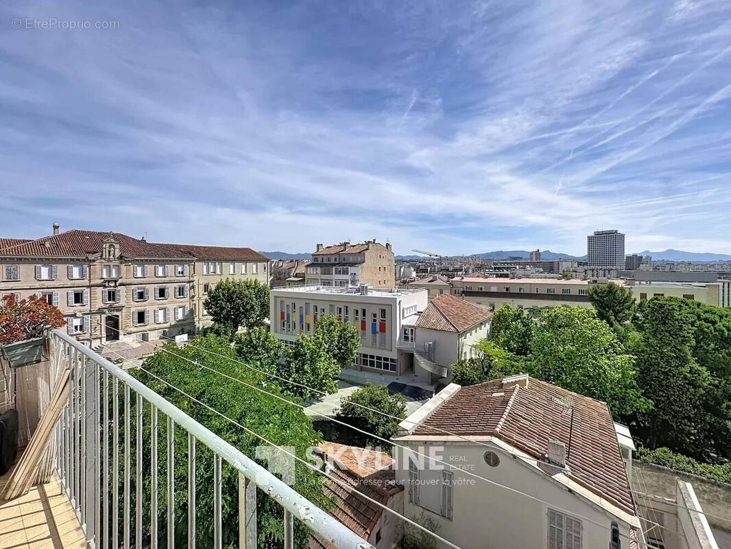 Appartement à MARSEILLE-6E