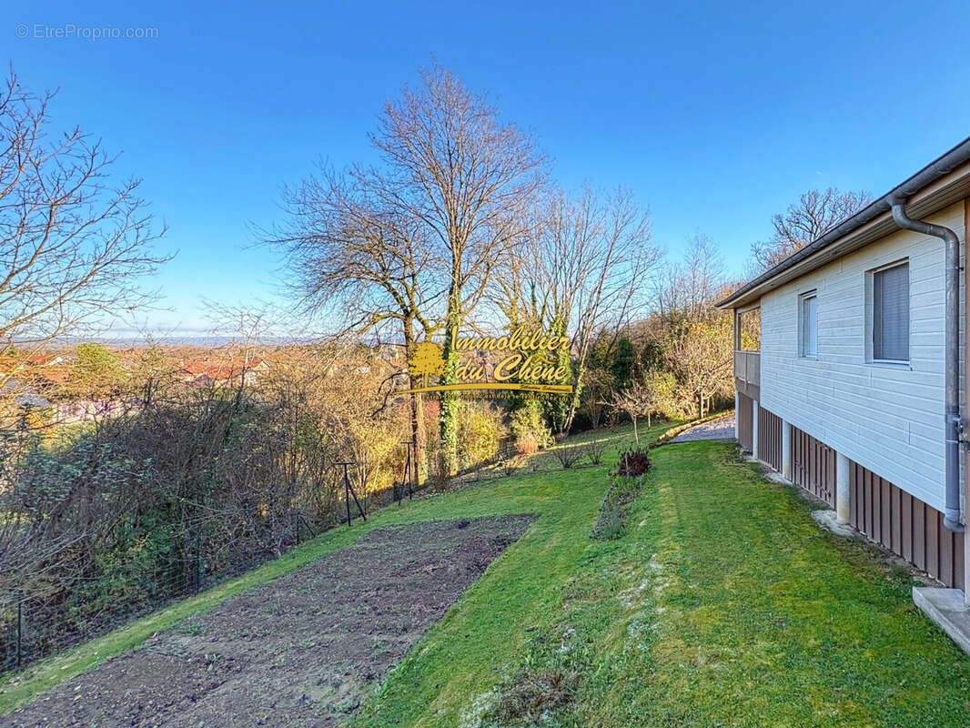 Maison à SAINT-VALBERT