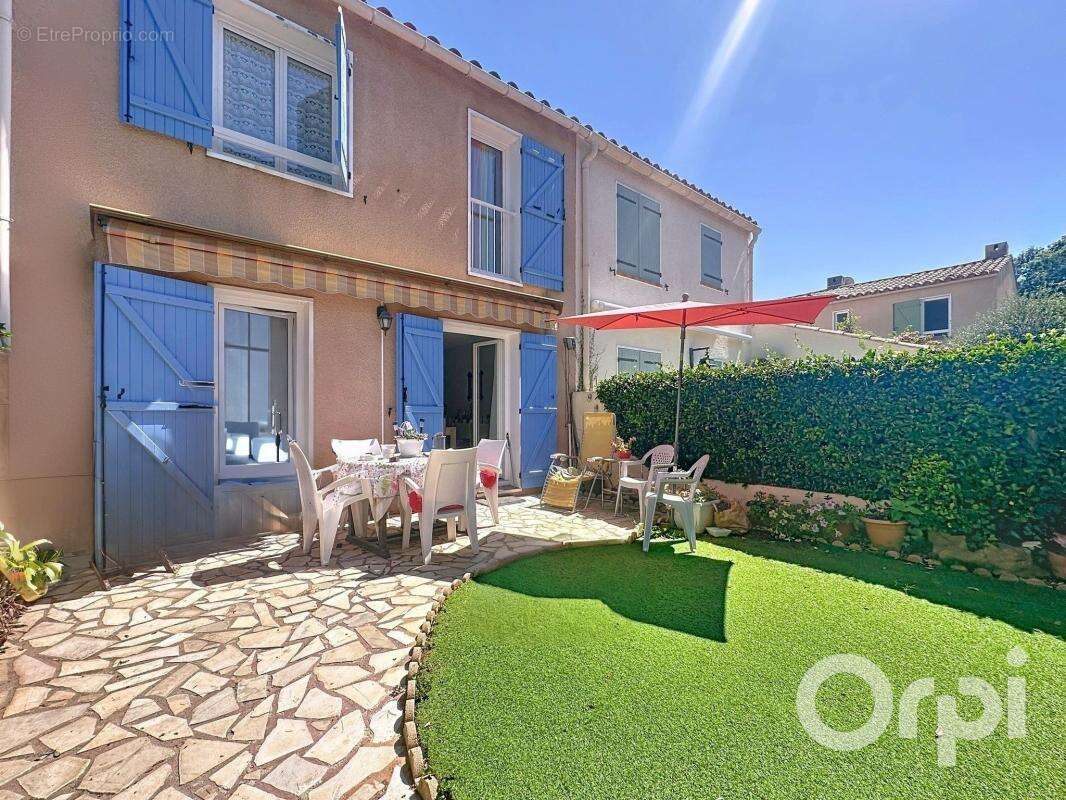 Maison à VILLENEUVE-LOUBET