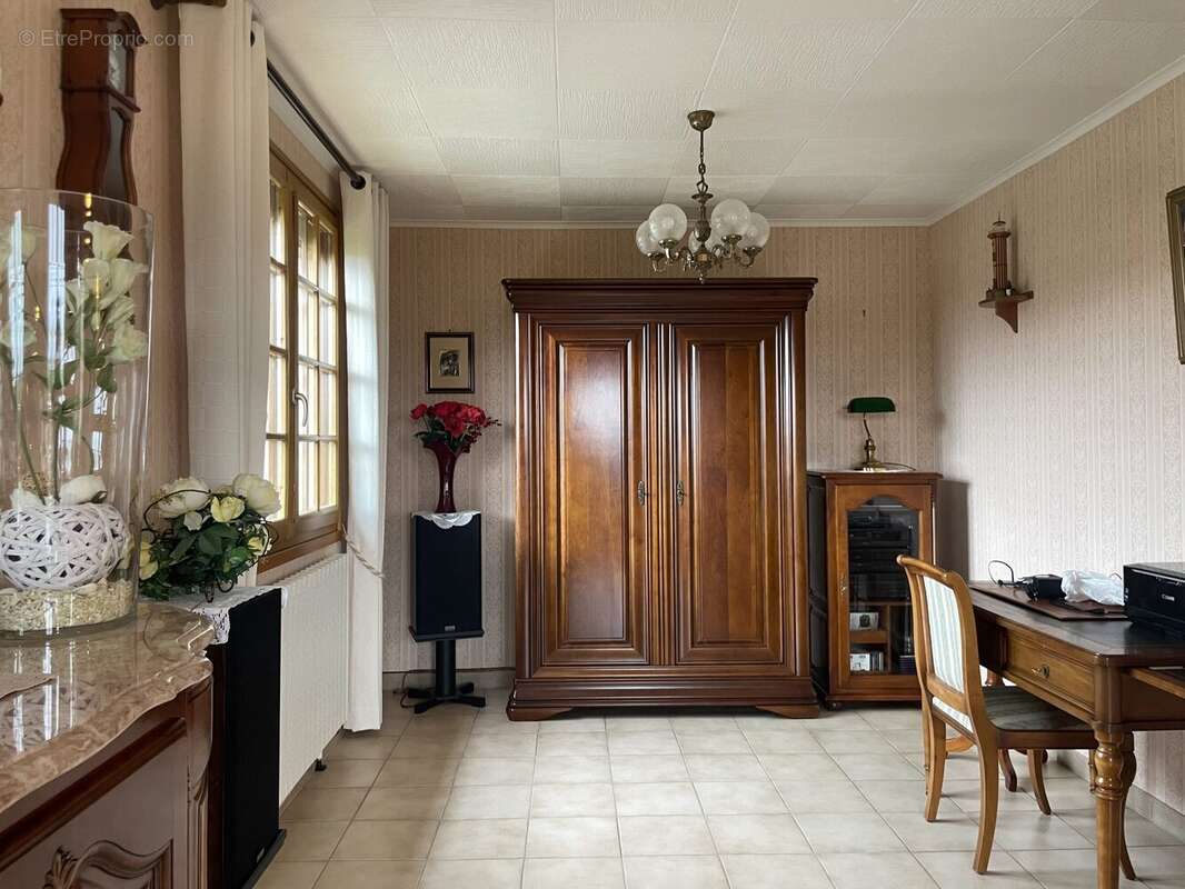 Maison 71 m² à Saint-Germain-La-Campagne  - photo 6
