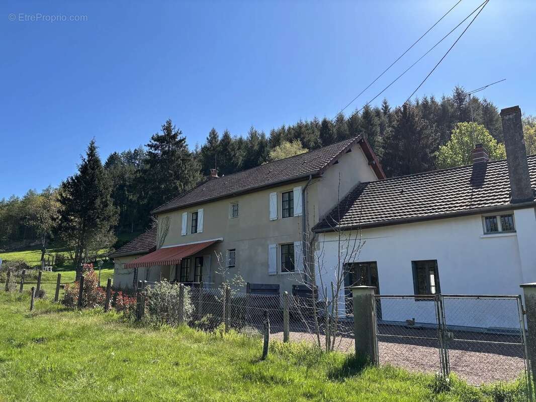 Maison à LUCENAY-L'EVEQUE