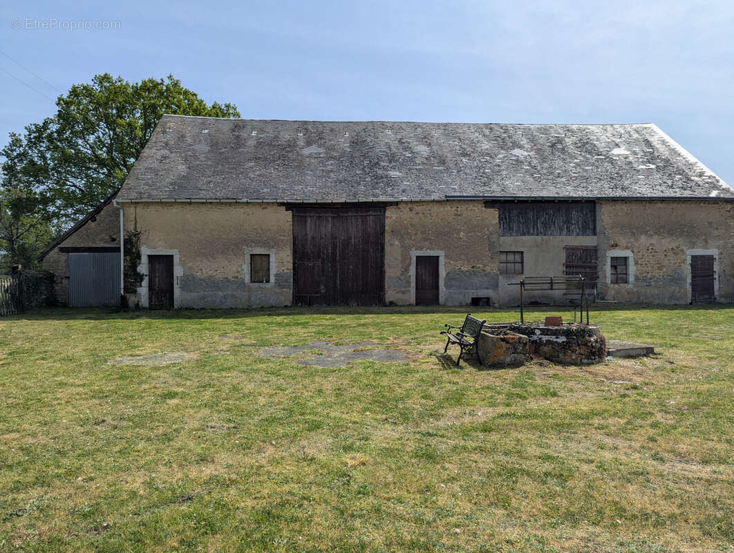 Maison à NEUVY-SAINT-SEPULCHRE