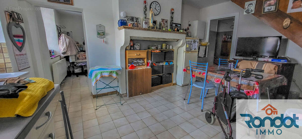 Maison à SELONGEY