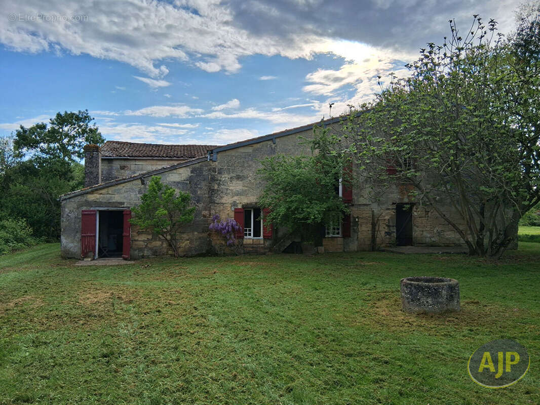 Appartement à PAUILLAC