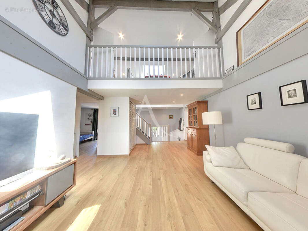 Maison à BRY-SUR-MARNE