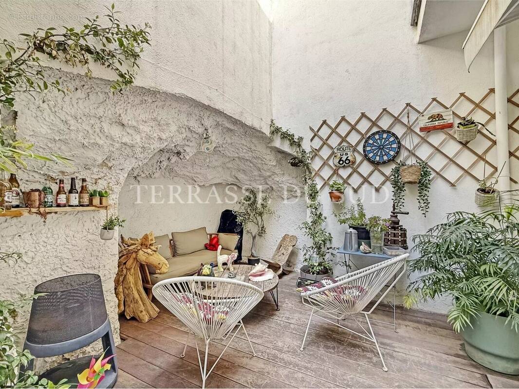 Appartement à MARSEILLE-7E