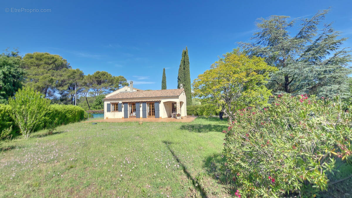 Maison à MOUGINS