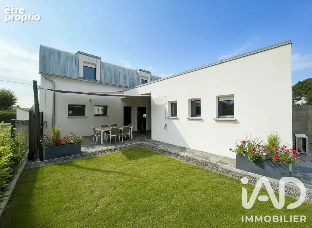 Photo 1 - Maison à LA TURBALLE