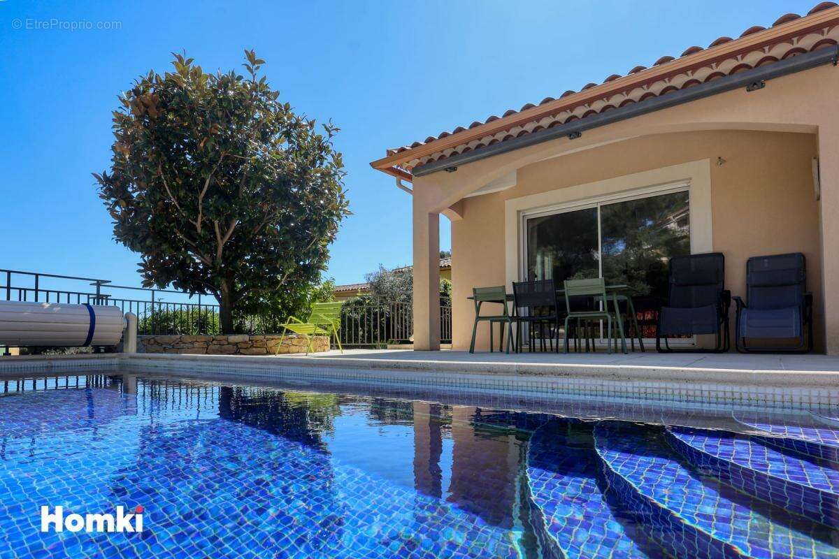 Maison à LA CADIERE-D'AZUR