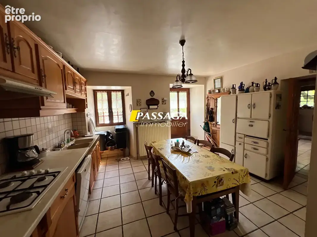A VENDRE - Maison traditionnelle de caractère avec terrain - PALMAS D'AVEYRON - photo 4