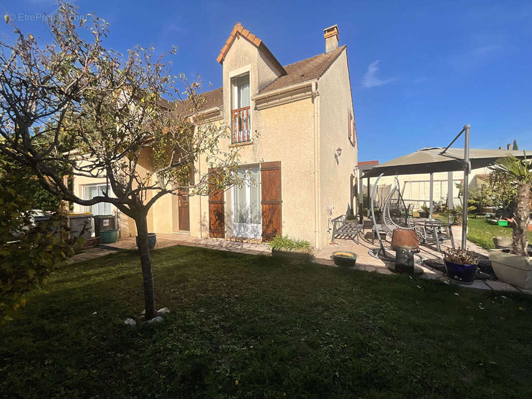 Maison à CARRIERES-SOUS-POISSY