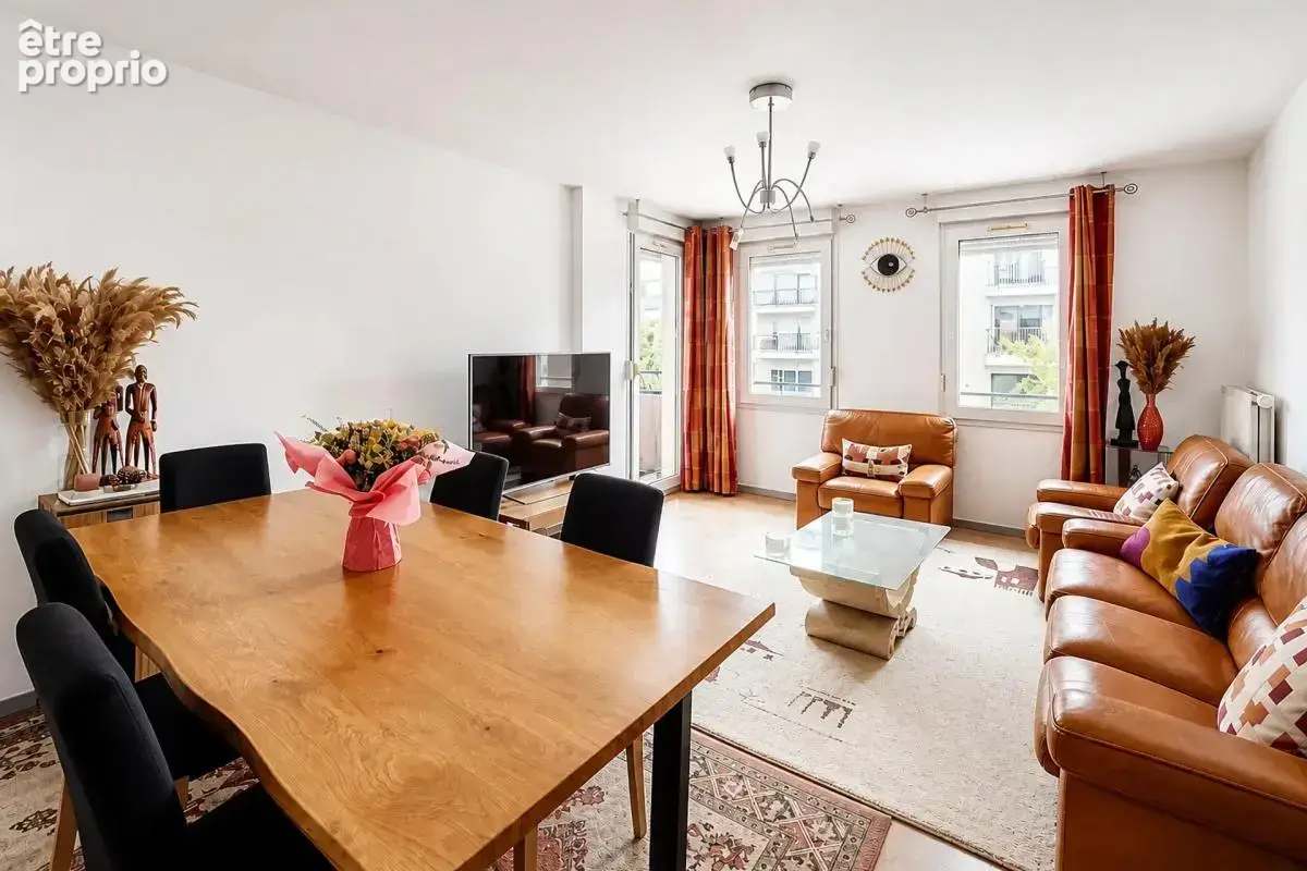 Appartement de 4 pièces de 85 m² à Saint-Genis-Pouilly - photo 2