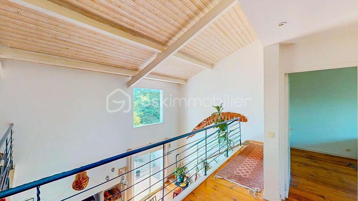 Maison mitoyenne avec piscine chauffée-Au calme, sans vis à vis avec jardin paysagé - photo 8