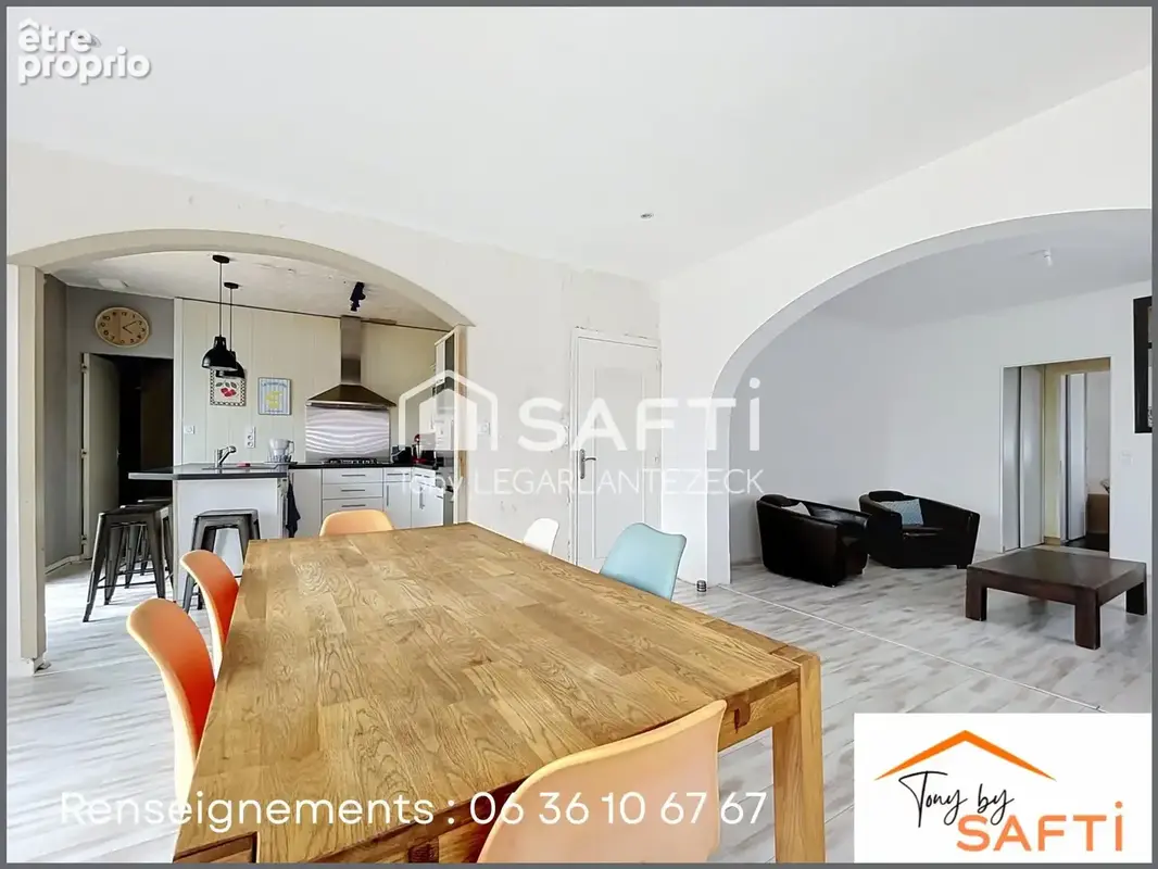 Photo 1 - Maison à LE PIN-EN-MAUGES