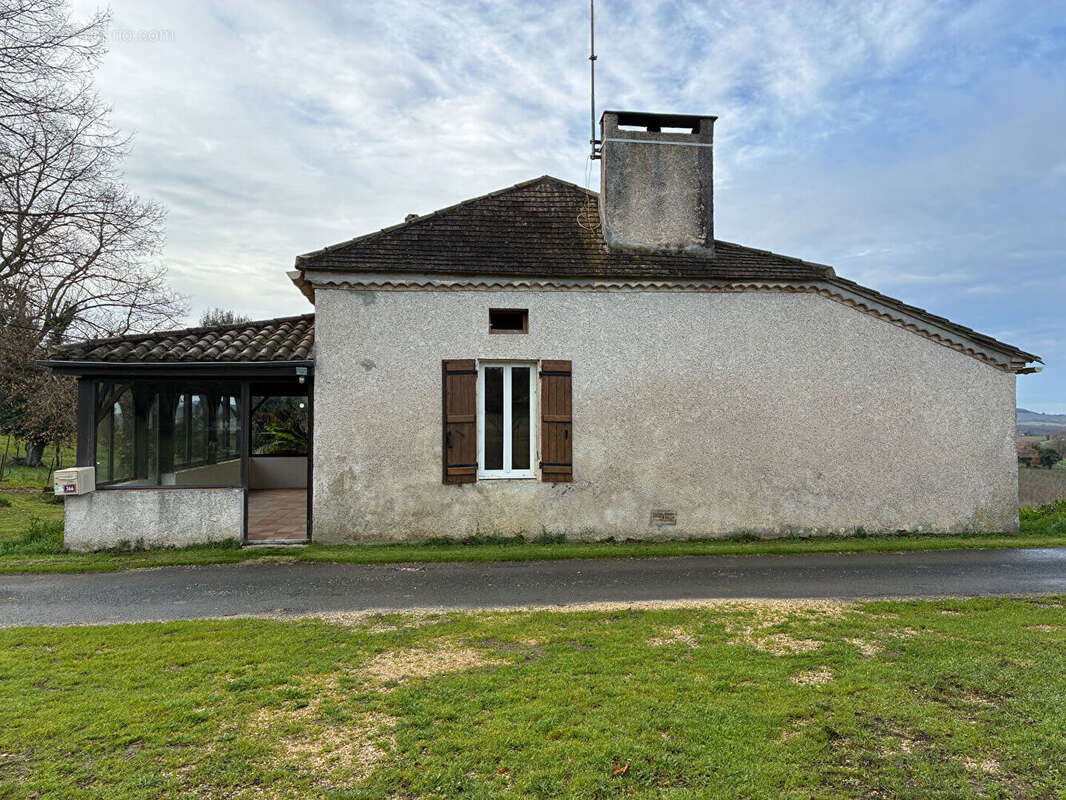Maison à BEAUGAS