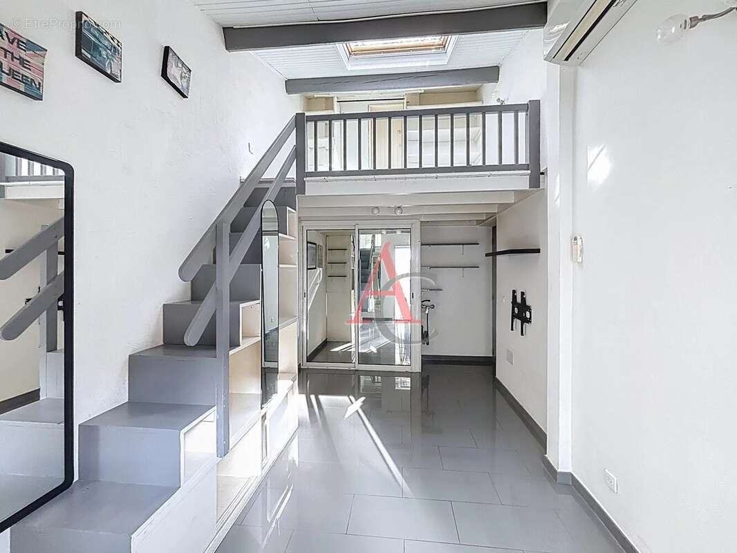 Maison à CAGNES-SUR-MER