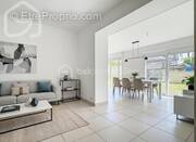 Maison à SAINT-ETIENNE-DU-ROUVRAY