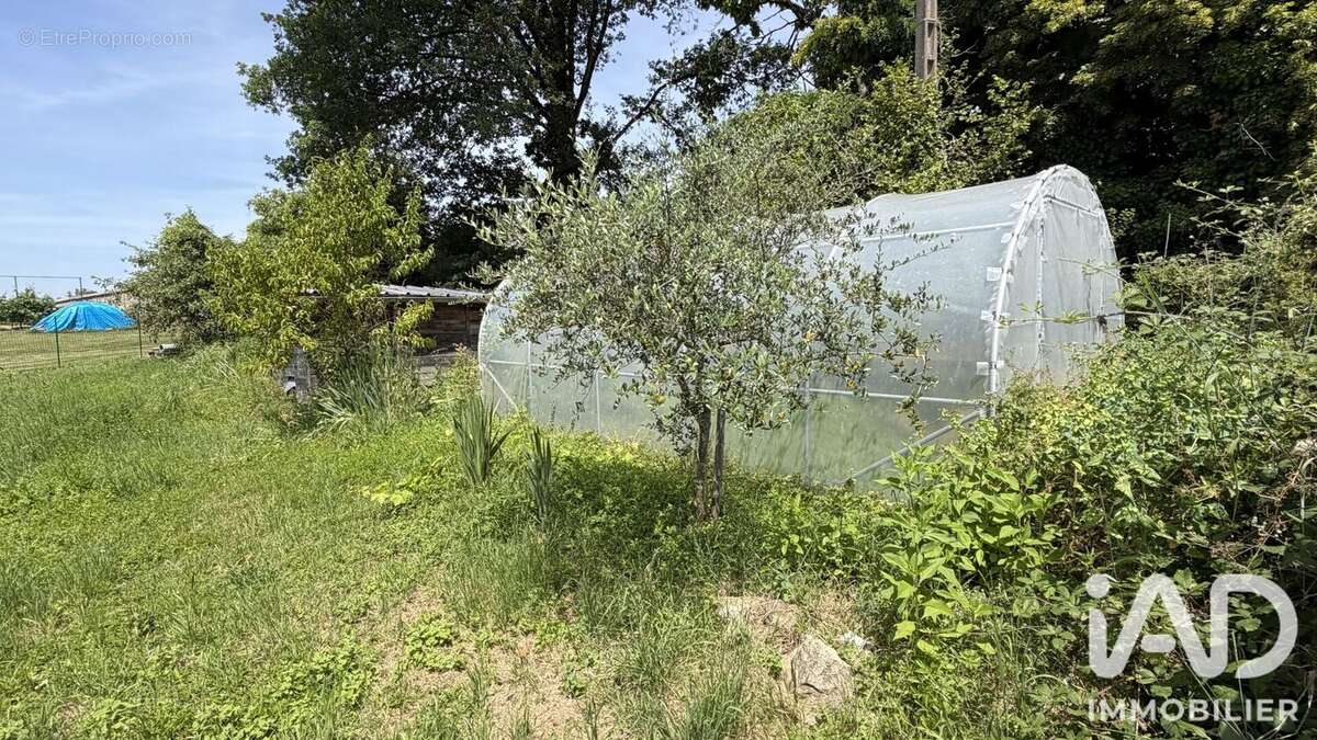 Maison 74 m² à Asprieres  - photo 4