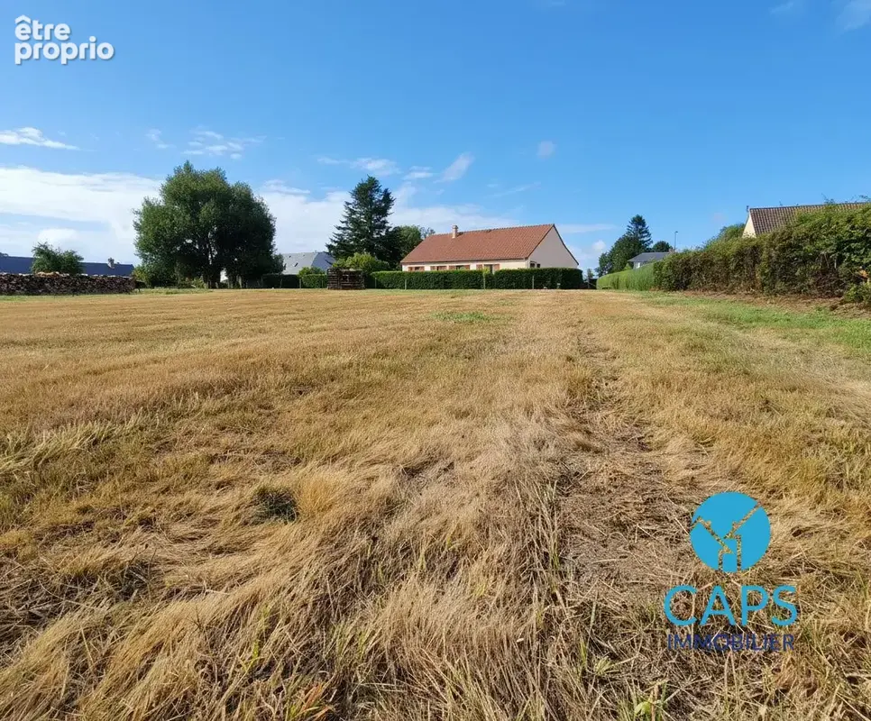 Terrain à NOTRE-DAME-D'ALIERMONT