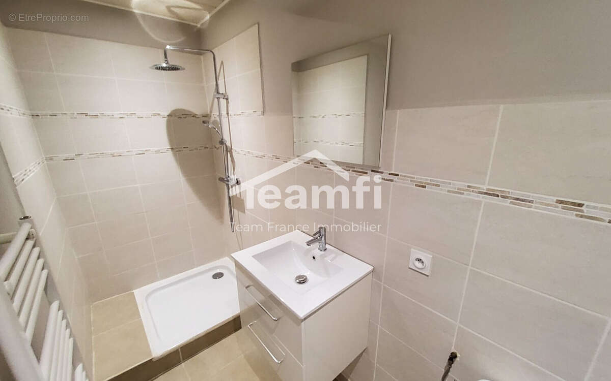 Appartement à GAGNIERES