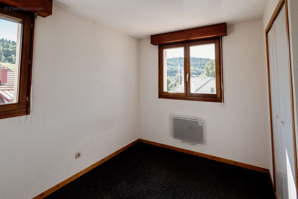 Appartement à LES HOPITAUX-NEUFS