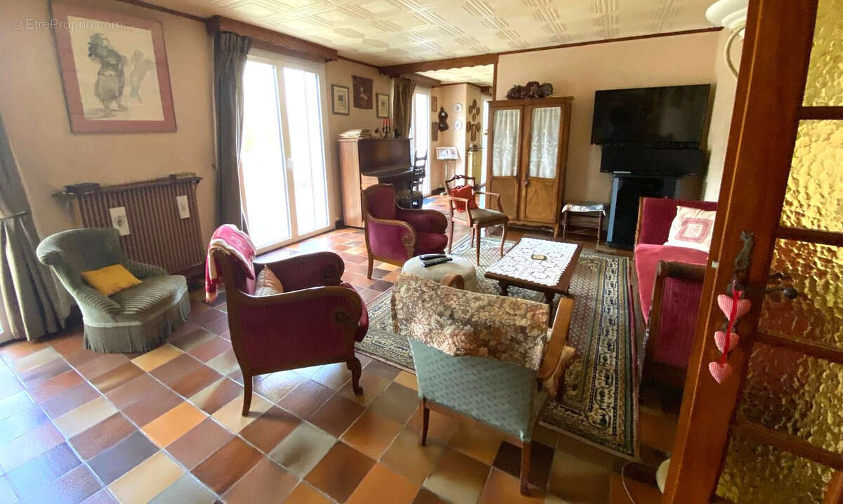 Maison à TACOIGNIERES