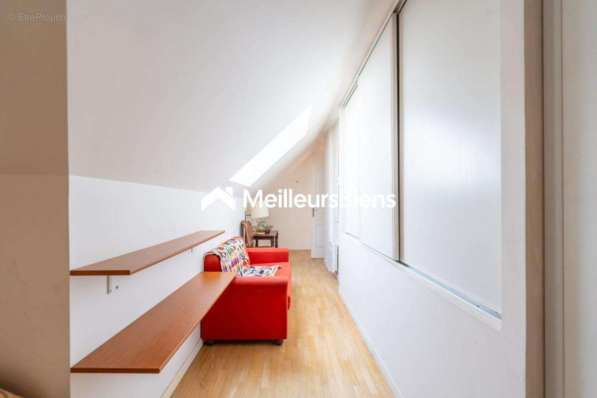 Appartement à SAINT-MAUR-DES-FOSSES