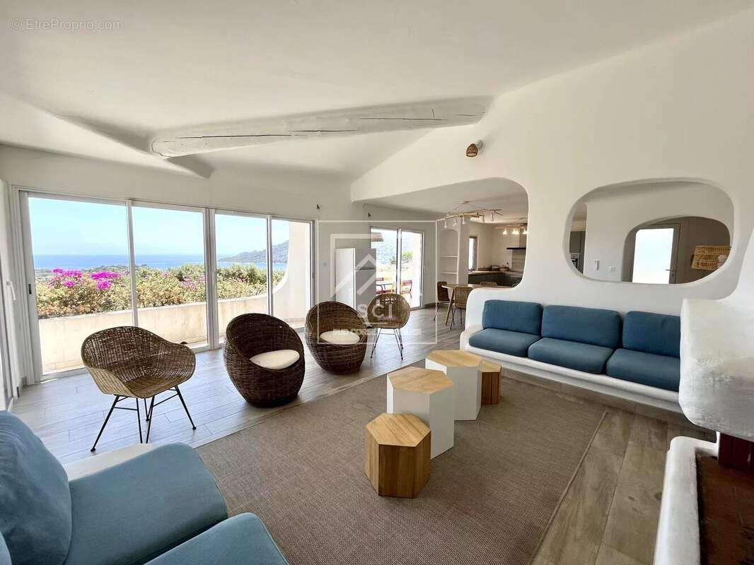 Maison à PORTO-VECCHIO