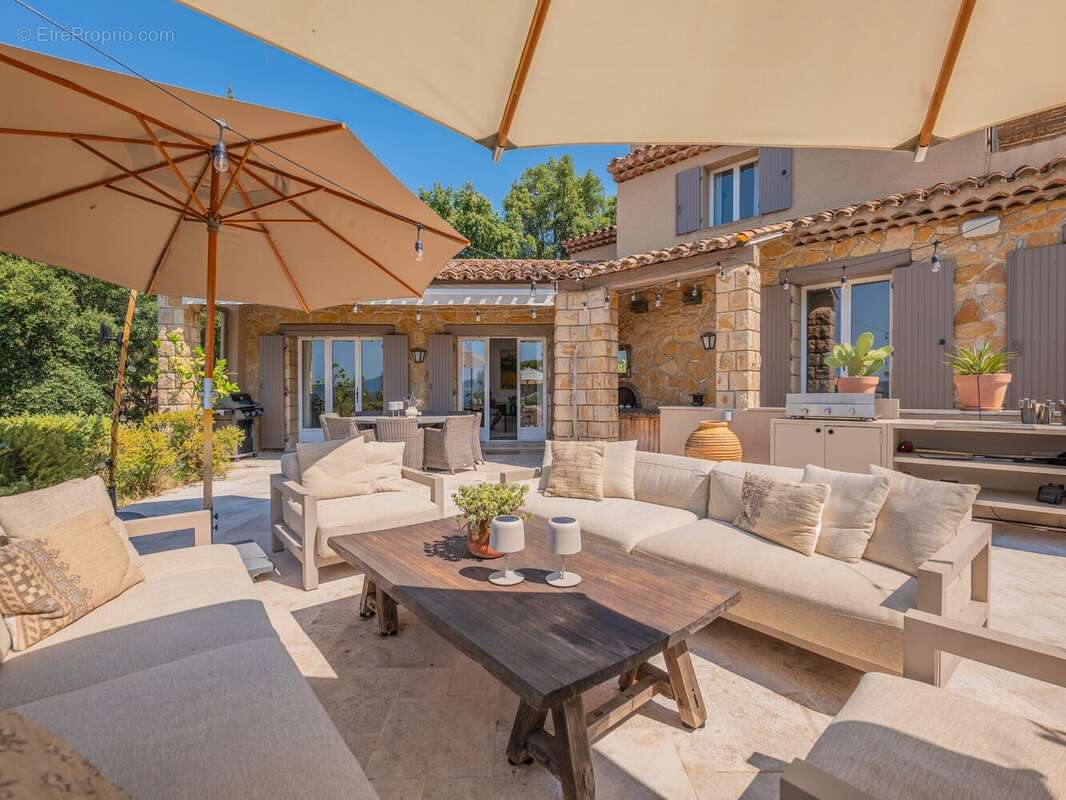 Villa provençale avec belle vue à Grimaud - photo 2