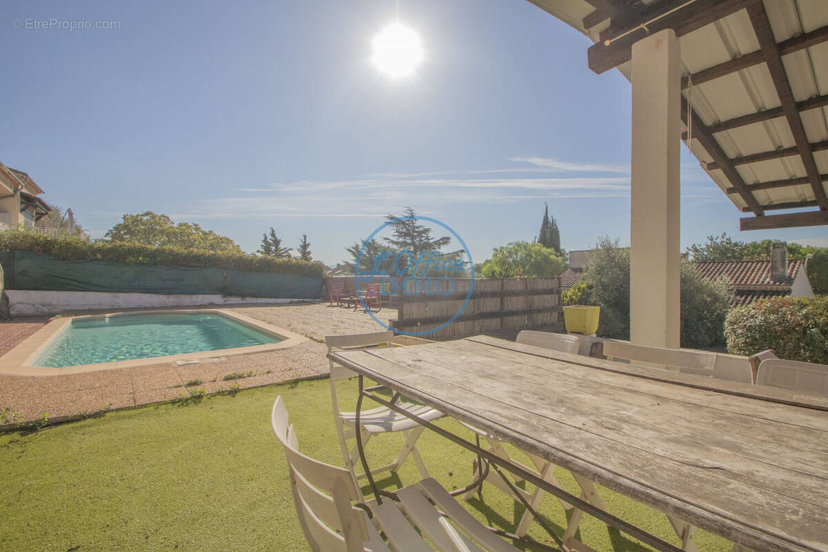 Maison à LA VALETTE-DU-VAR