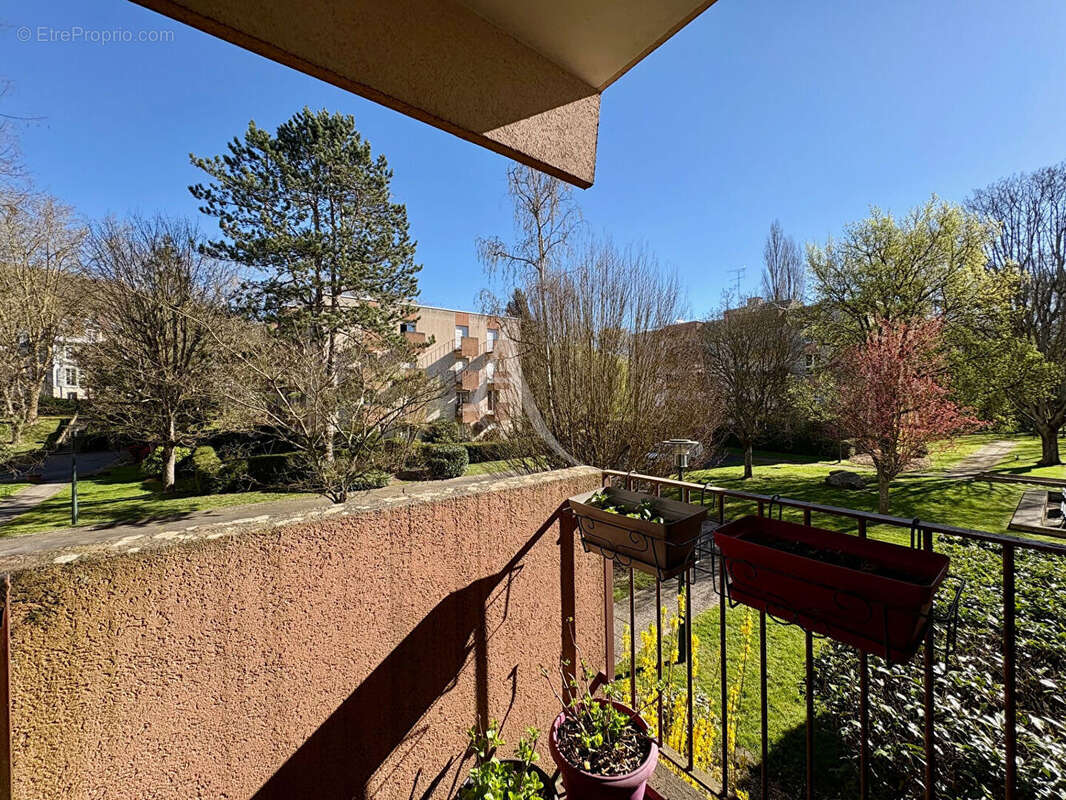Appartement à GIF-SUR-YVETTE