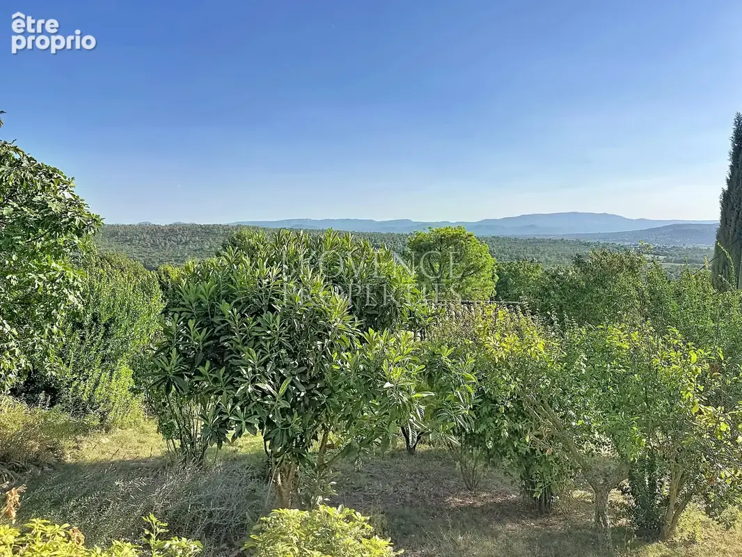 Seillons-Source-d’Argens – Maison de village du XIXe siècle avec jardin, vue panoramique et garage - photo 5