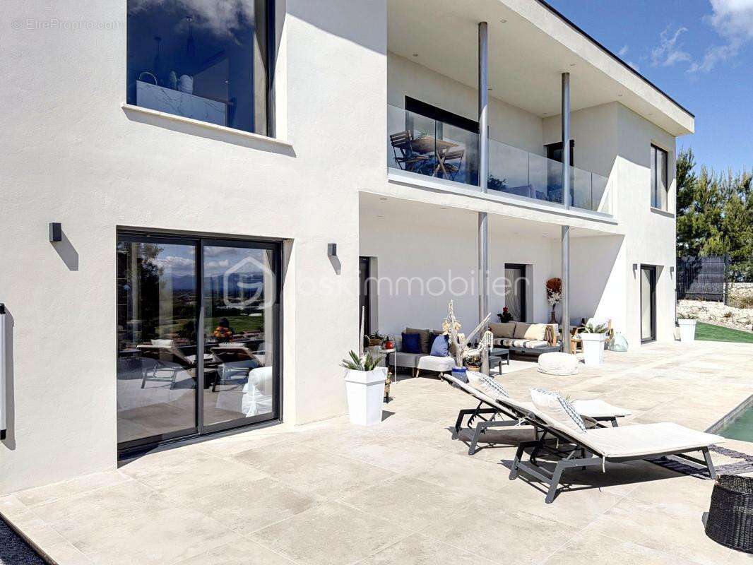 Maison à VEDENE
