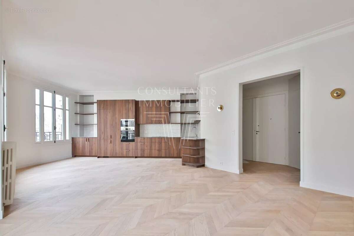 Passy. superbe cinq pièces rénové. - photo 4