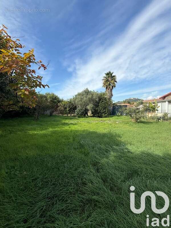 Photo 3 - Terrain à SIX-FOURS-LES-PLAGES