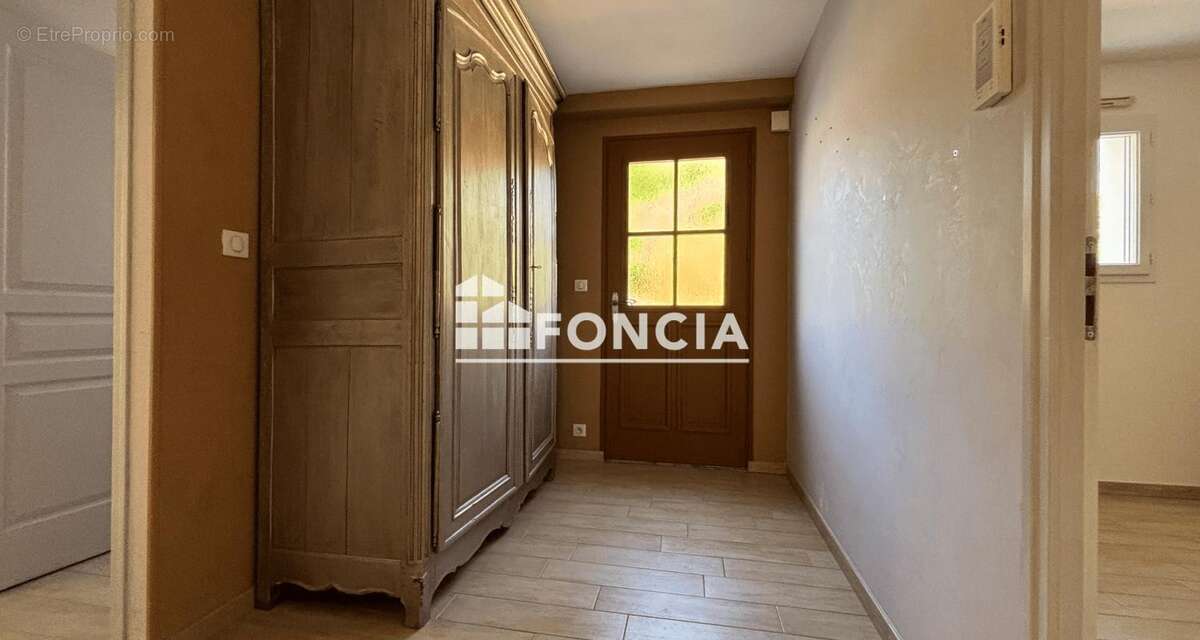 Maison familiale aux beaux volumes, à proximité de la mer - photo 12