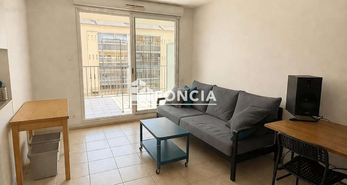 Appartement à HYERES
