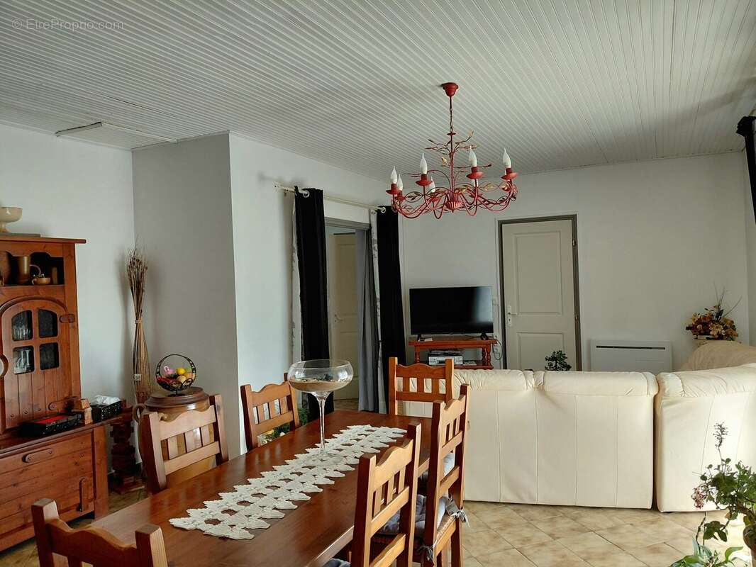 Maison 104 m² à Challans  - photo 6