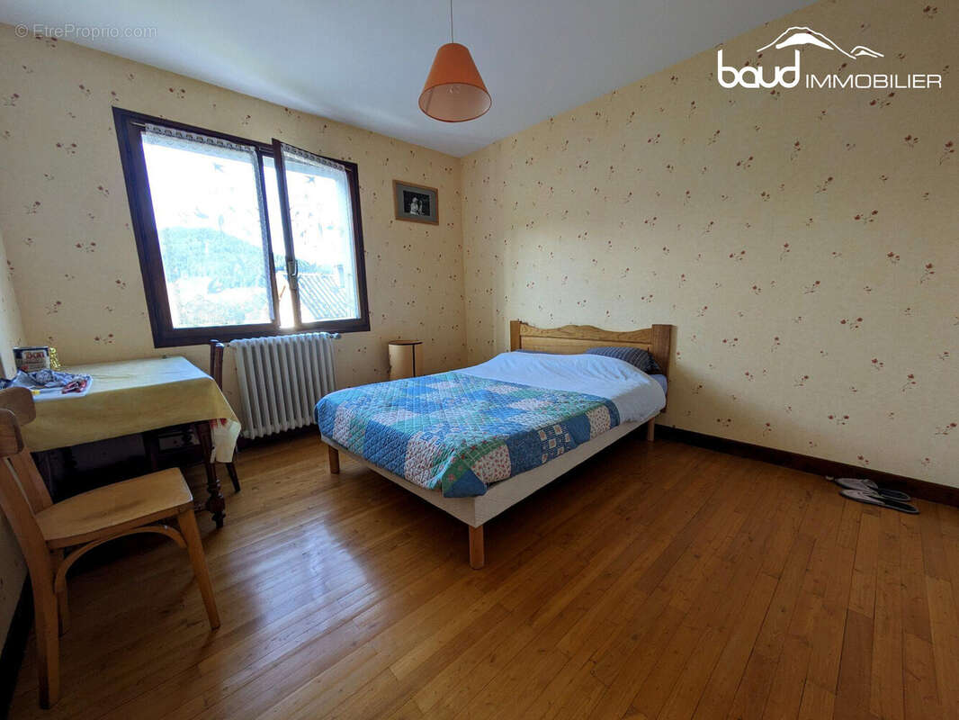 chambre 2ème étage - Maison à VILLARD-DE-LANS