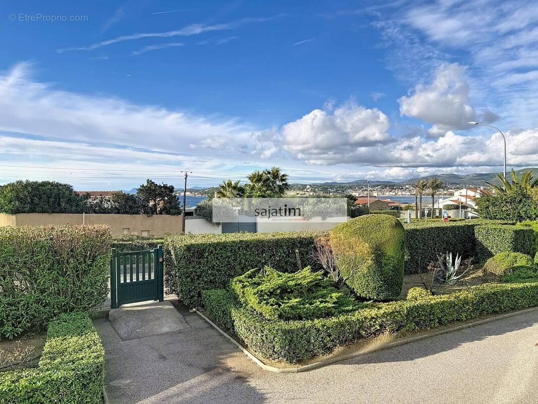 Appartement à SIX-FOURS-LES-PLAGES