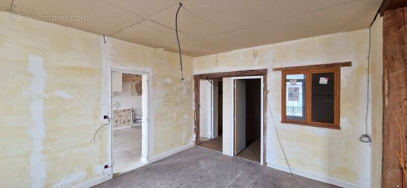 Appartement à SAINT-ELOY-LES-MINES