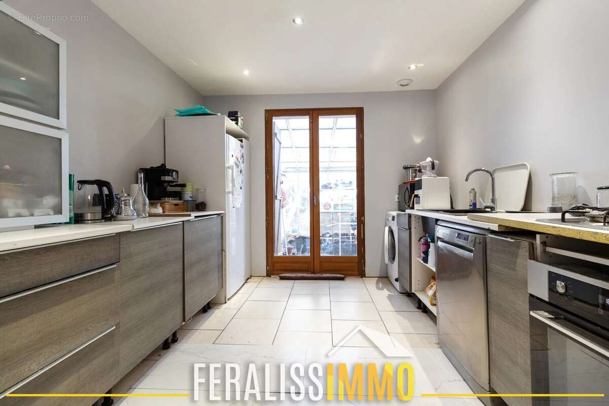 Maison à VAUX-SUR-SEINE