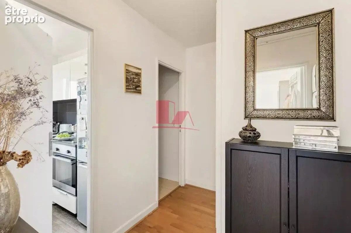 Vanves metro - studio de 34 m² - cave - parking - photo 8