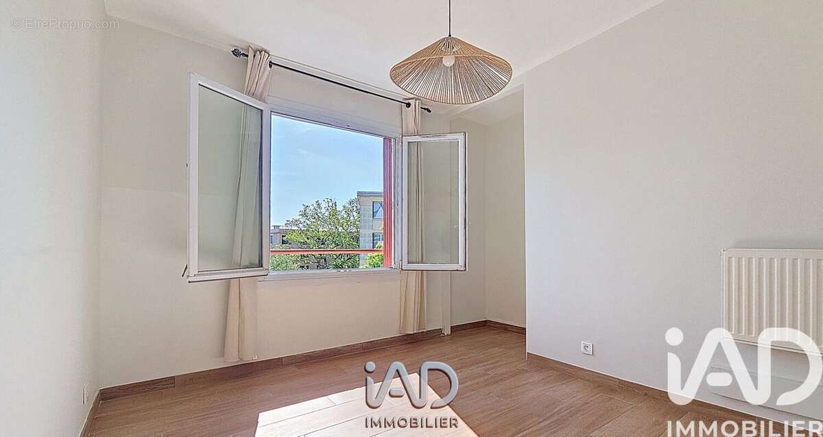 Photo 6 - Appartement à SAINTE-GENEVIEVE-DES-BOIS